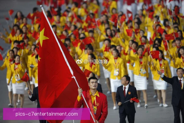 2008年罗比尼奥转会曼城：球迷欢呼背后是皇马阵中的失意